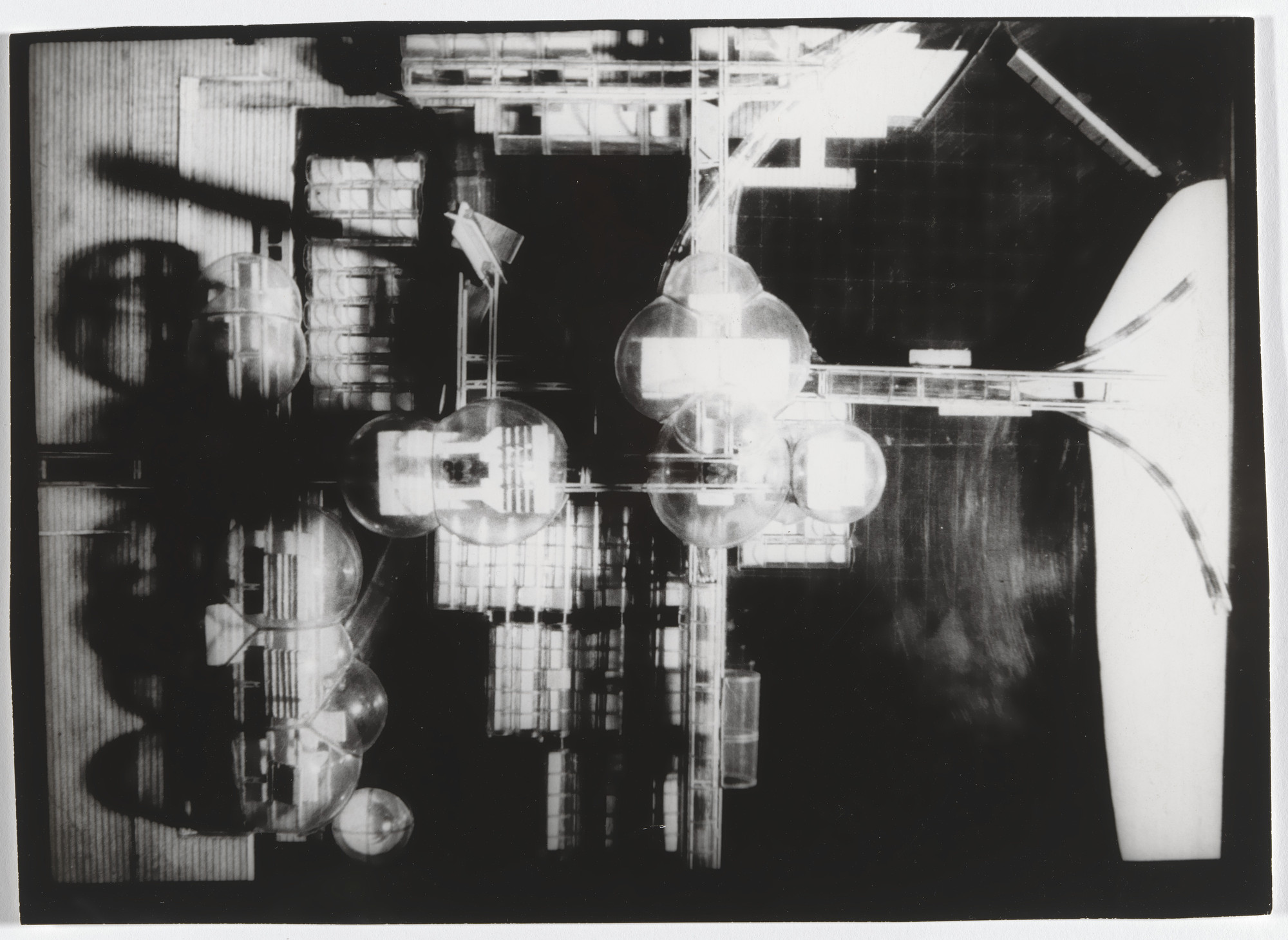 Flora Manteola, Ignacio Petchersky, Javier Sánchez Gómez, Josefa Santos, Justo Solsona, Rafael Viñoly. Concurso Centro Cívico de Ámsterdam, The Netherlands