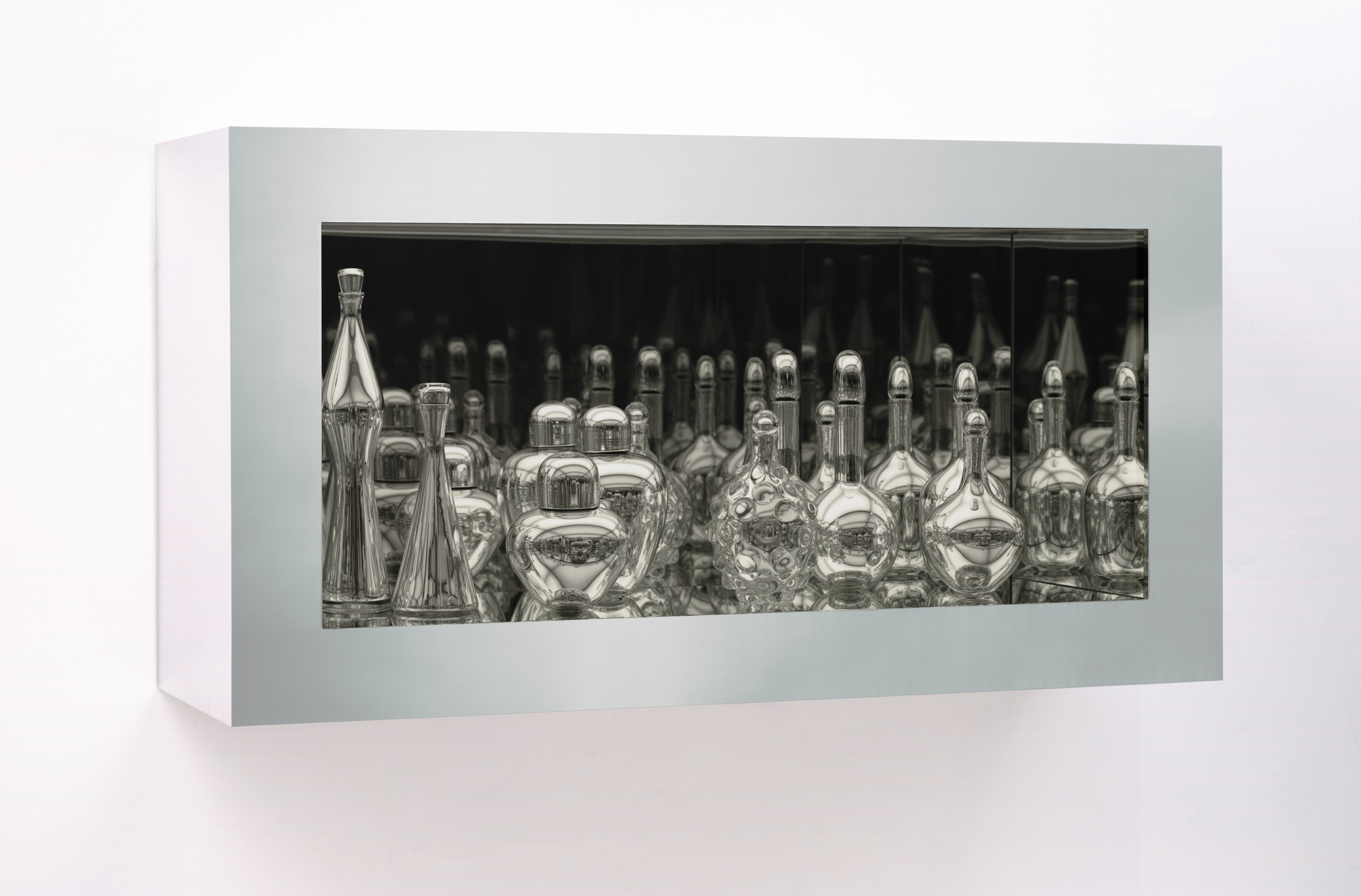Josiah McElheny. Modernity, Mirrored and Reflected Infinitely