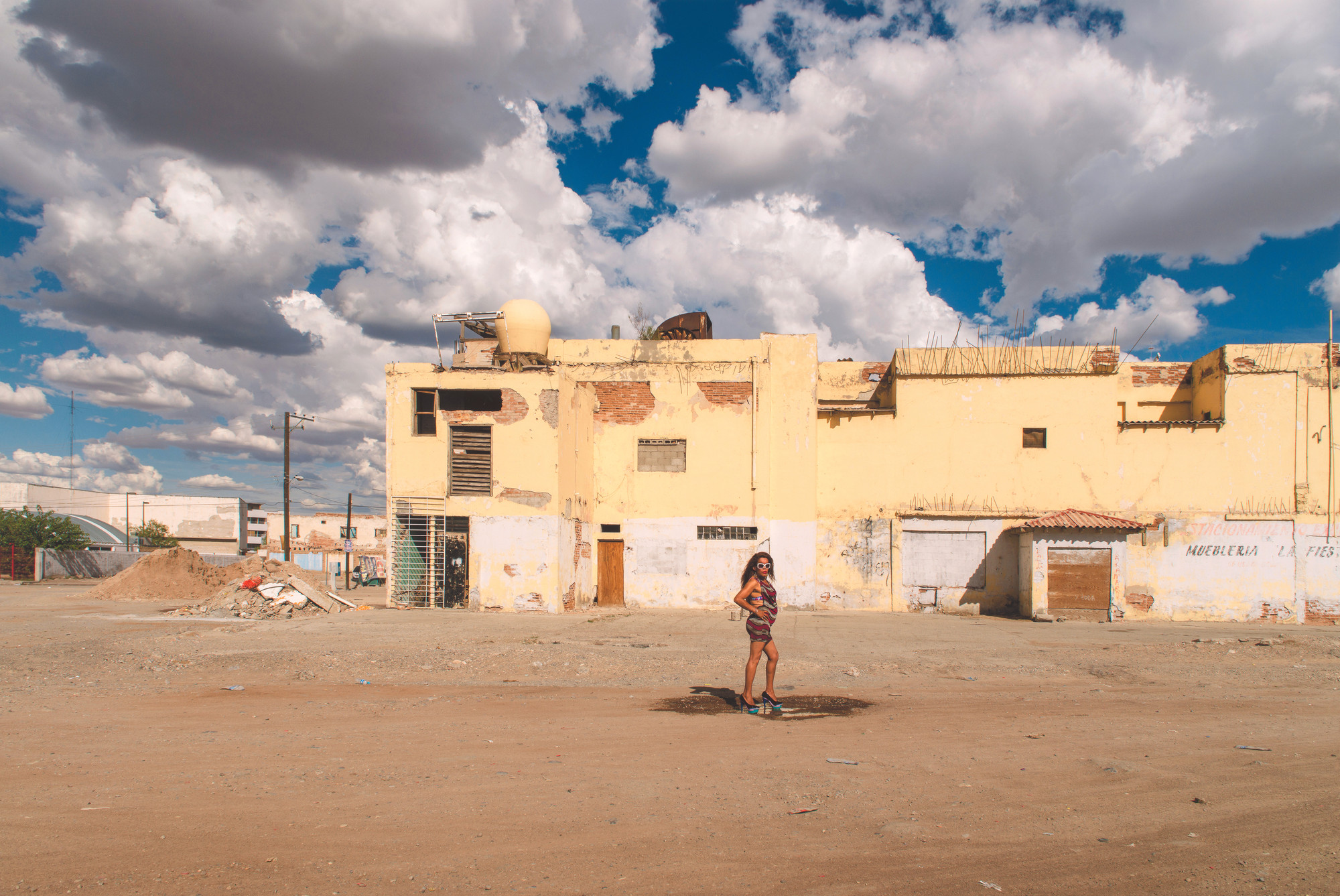 Teresa Margolles. Cuca, Pista de Baile del club ‘Nancys’ (Cuca, dance floor from the club ‘Nancys’)