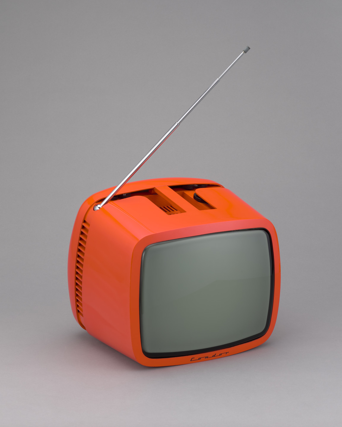 Mario Bellini. Condor &#34;Samo 12&#34; portable television. 1968