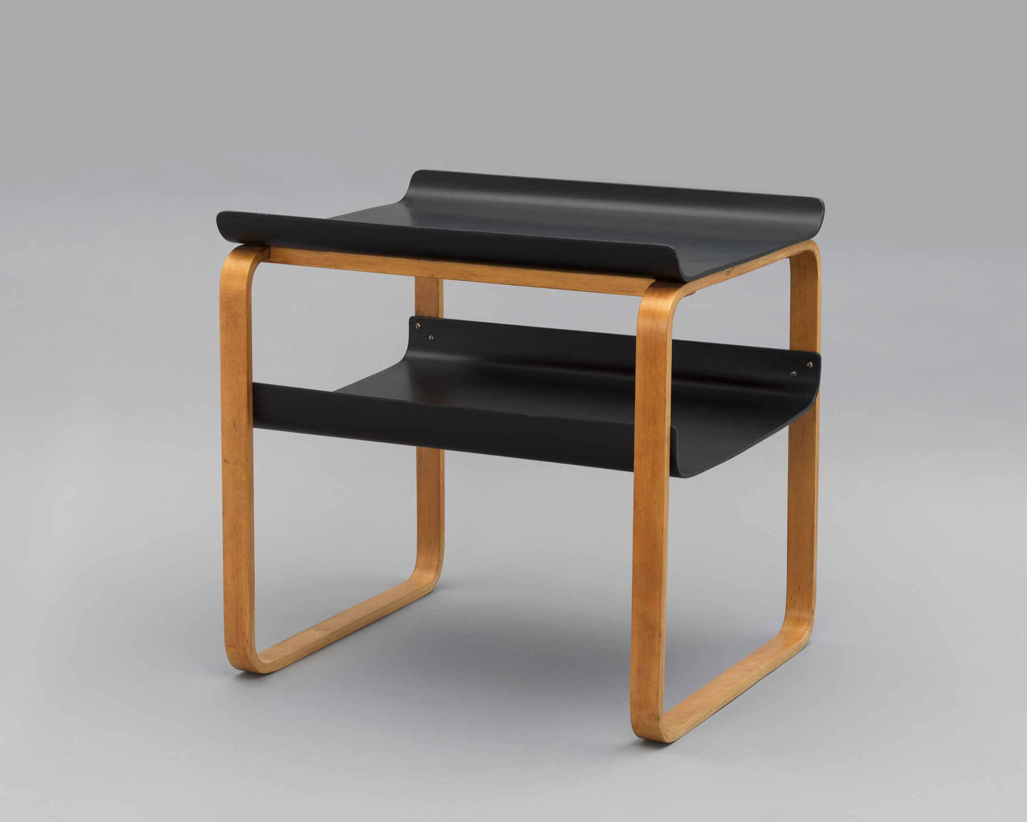 Alvar Aalto. Side Table (model 915)