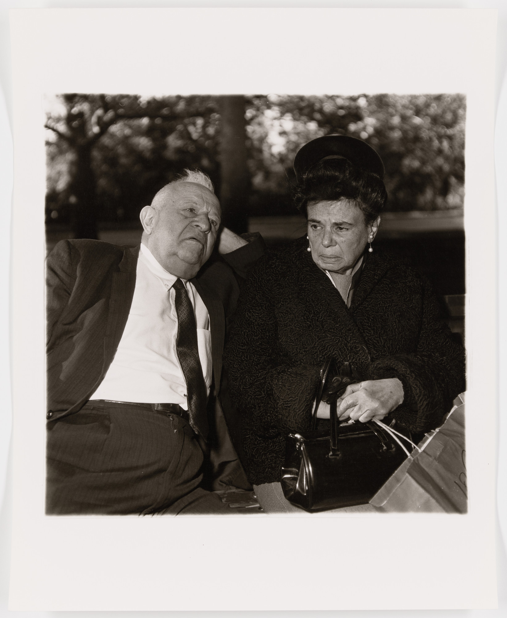 Diane Arbus. Elderly couple on a park bench, N.Y.C., 1969