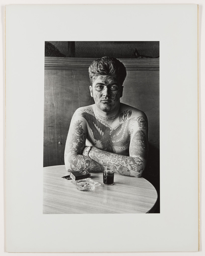 Jack Dracula at a bar, New London, Connecticut, Diane Arbus, 1961