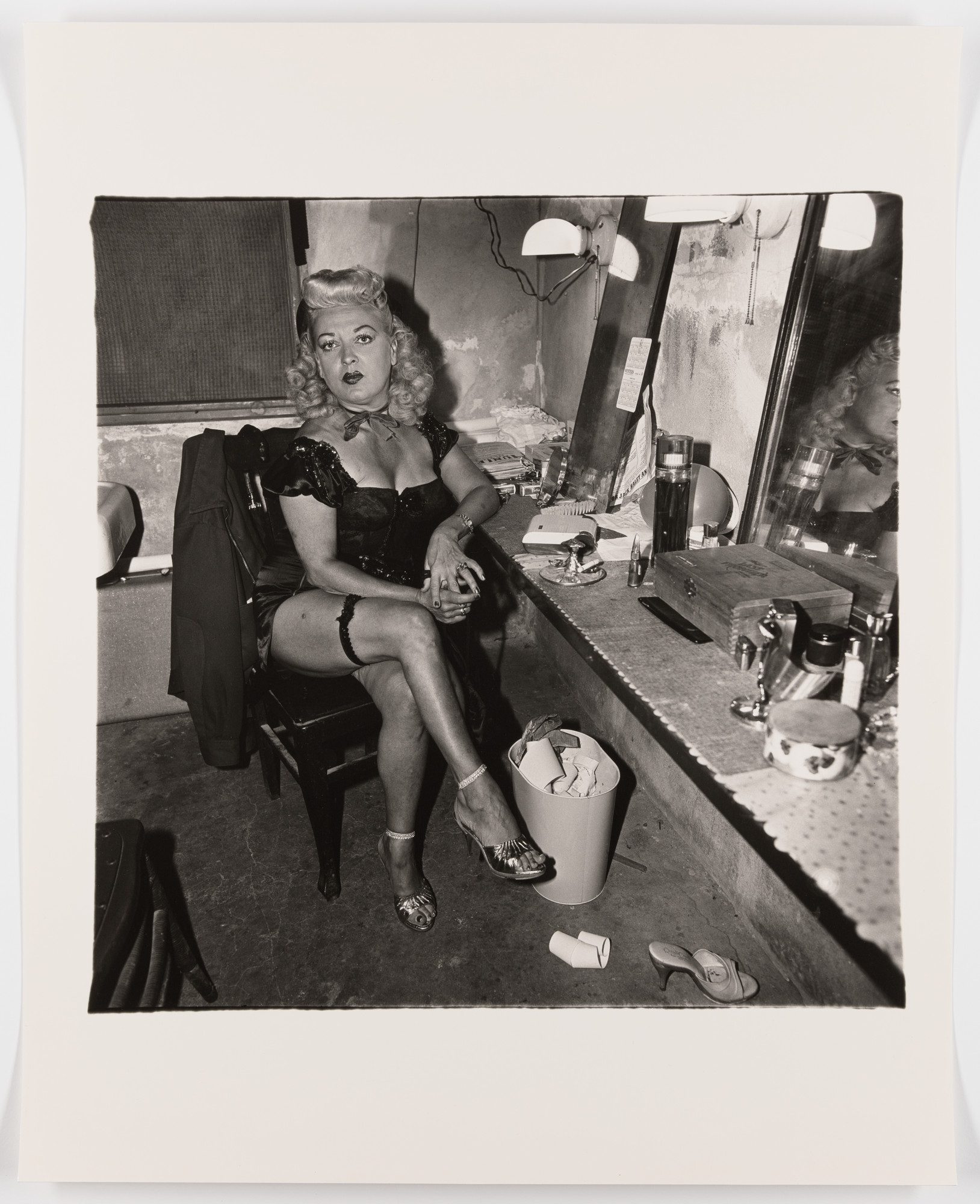Diane Arbus. Burlesque comedienne in her dressing room, Atlantic City, N.J., 1963