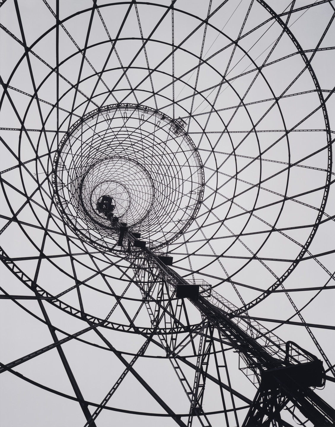 Richard Pare, Vladimir Shukhov. Radio Tower, Moscow, Russia. 1998