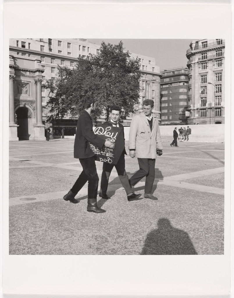 Sculpture Vivante (Living Sculpture), Festival of Misfits, Gallery One, London, October 23- November 8, 1962