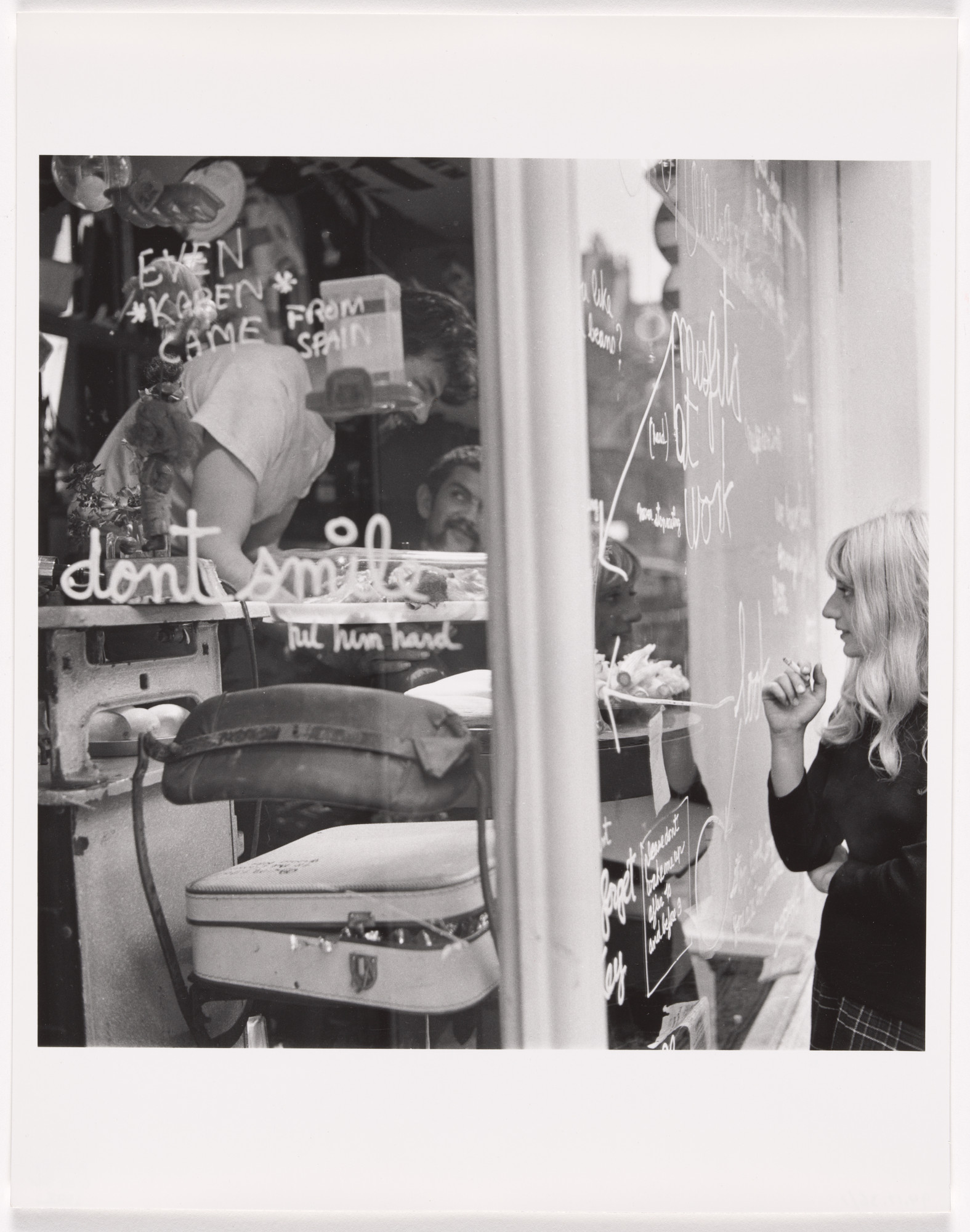 Ben Vautier. Sculpture Vivante (Living Sculpture), Festival of Misfits, Gallery One, London, October 23- November 8, 1962