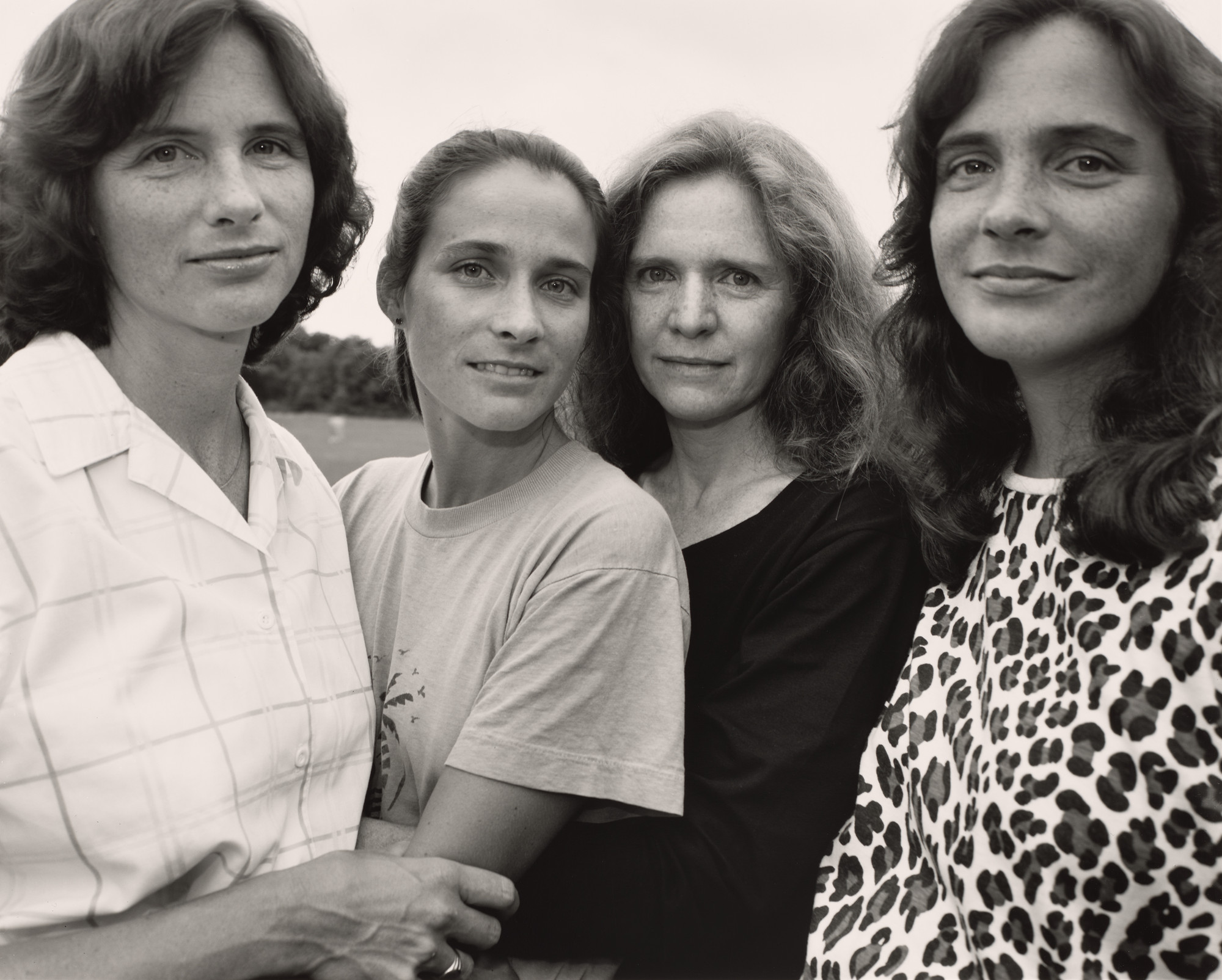 Nicholas Nixon. The Brown Sisters, Wellesley, Massachusetts