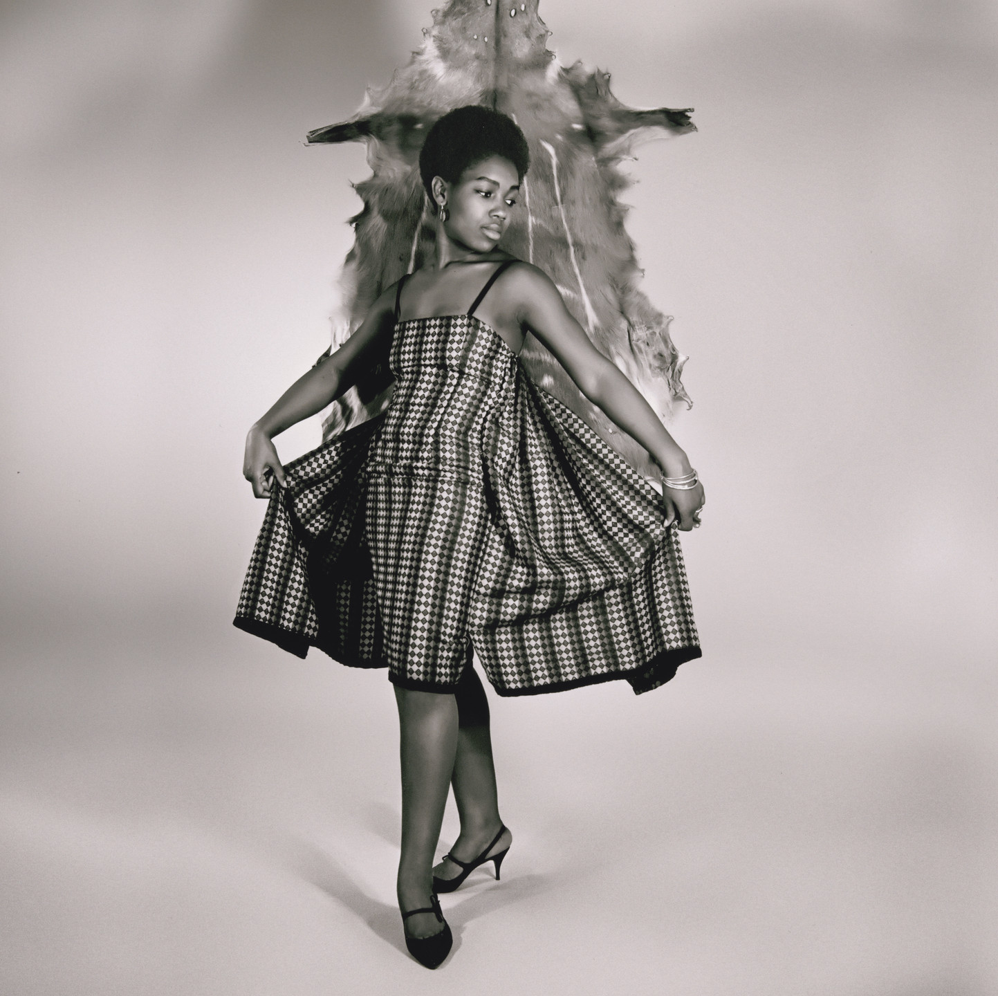 Kwame Brathwaite. Untitled (Nomsa Brath at AJASS Studio). 1964-68