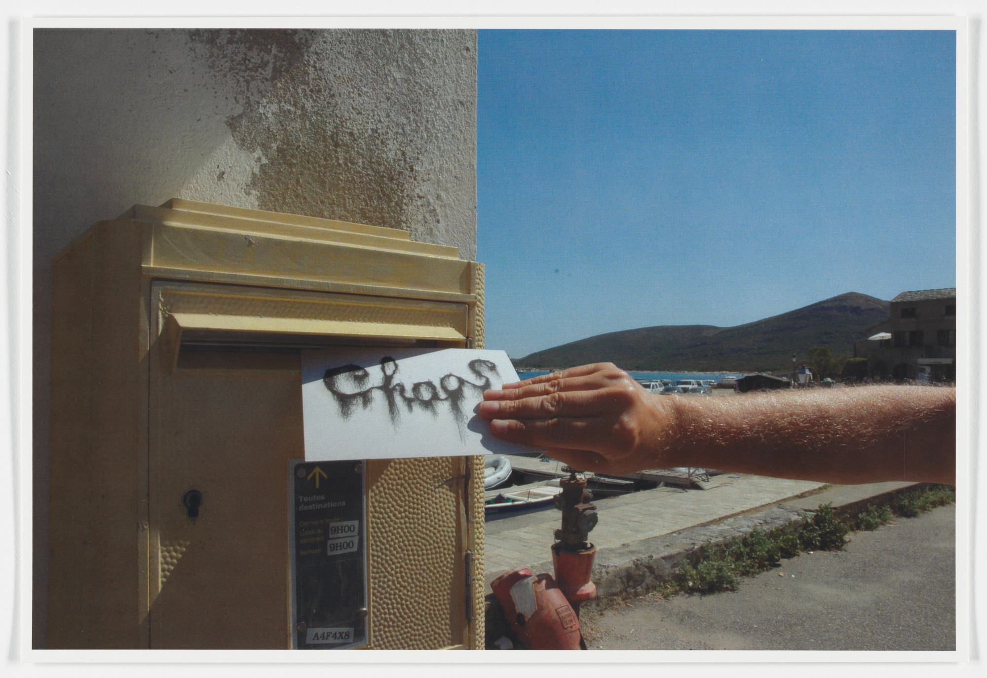 Annette Messager, Jean-Philippe Toussaint. Enveloppe-moi. 2013
