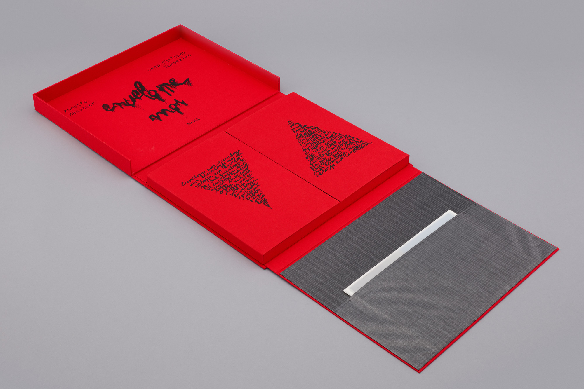 Annette Messager, Jean-Philippe Toussaint. Enveloppe-moi. 2013