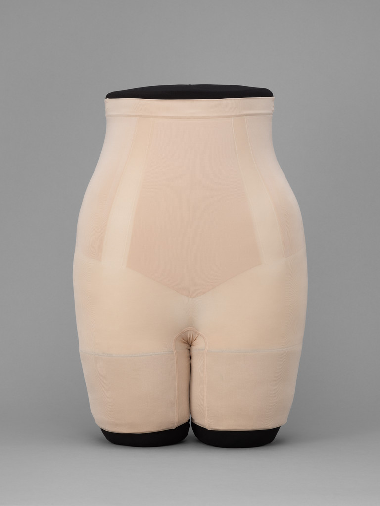 "OnCore" high-waisted mid-thigh short