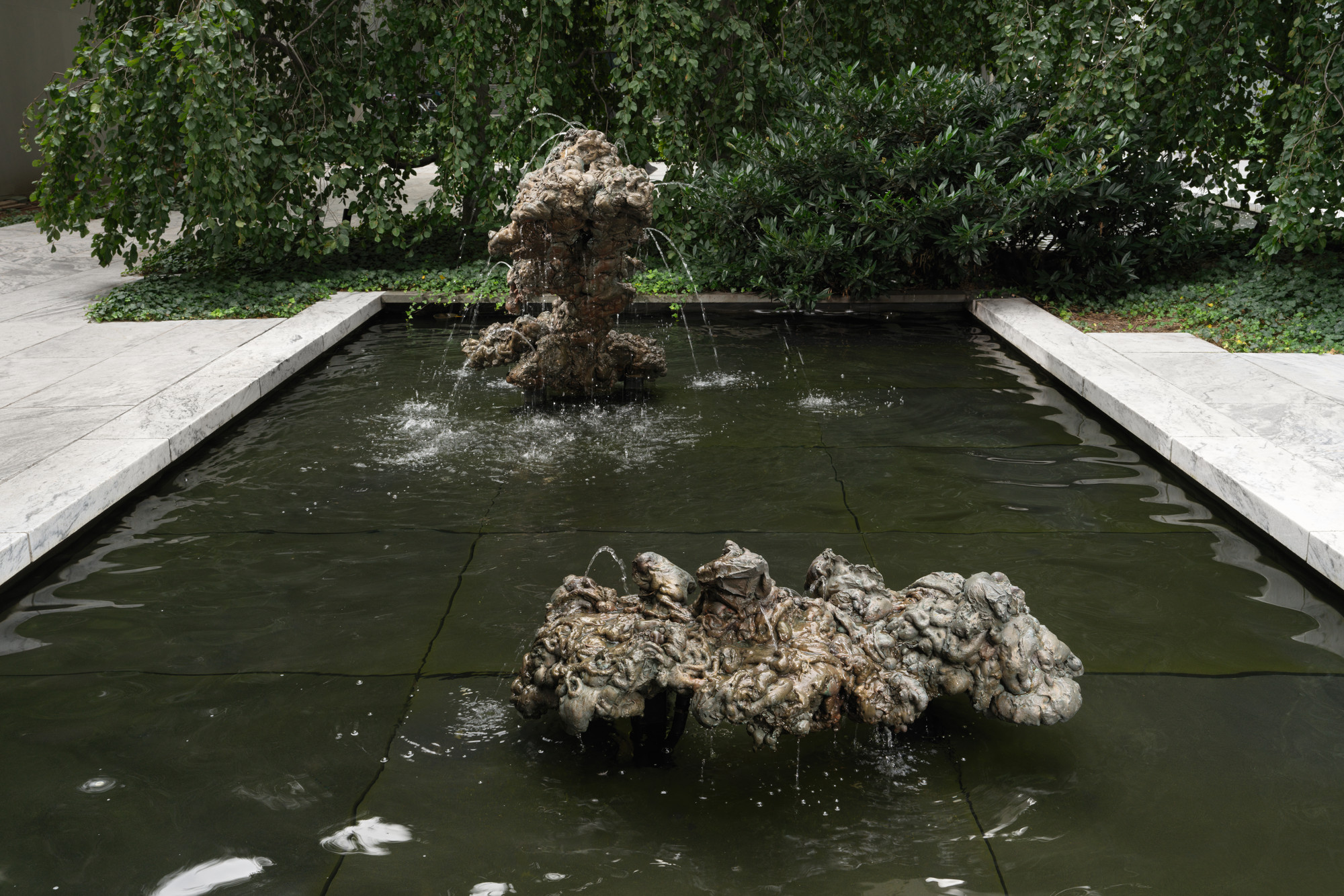 Lynda Benglis. Double Fountain, Mother and Child. 2007