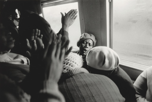 Hands in Worship, Johannesburg–Soweto Line from the series Train Church