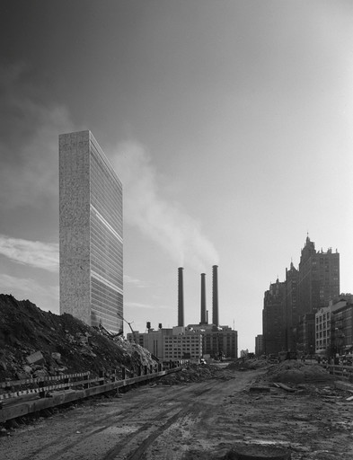 Wallace K. Harrison, Max Abramovitz, Oscar Niemeyer, Le Corbusier (Charles-Édouard Jeanneret), United Nations Headquarters Board of Design, Photograph by Ezra Stoller. United Nations Headquarters, New York, NY. 1950
