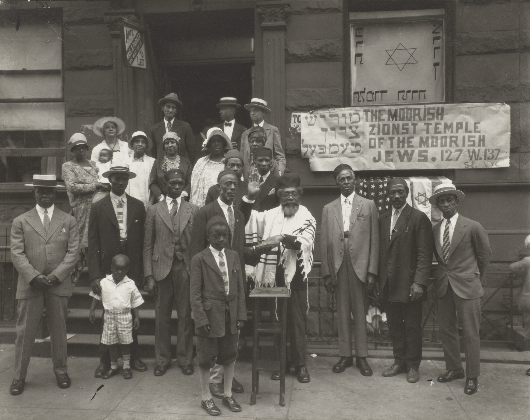 James Van Der Zee. The Moorish Zionist Temple of the Moorish Jews. 1920s