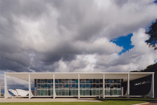 Leonardo Finotti, Oscar Niemeyer. Supremo Tribunal Federal (STF), Brasília DF, Brazil. 2007