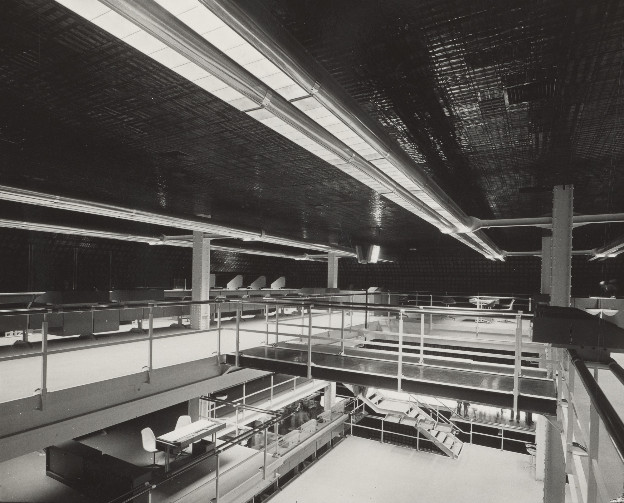 Flora Manteola, Ignacio Petchersky, Javier Sánchez Gómez, Josefa Santos, Justo Solsona, Rafael Viñoly. Banco de la Ciudad de Buenos Aires – Casa Matriz, Buenos Aires, Argentina