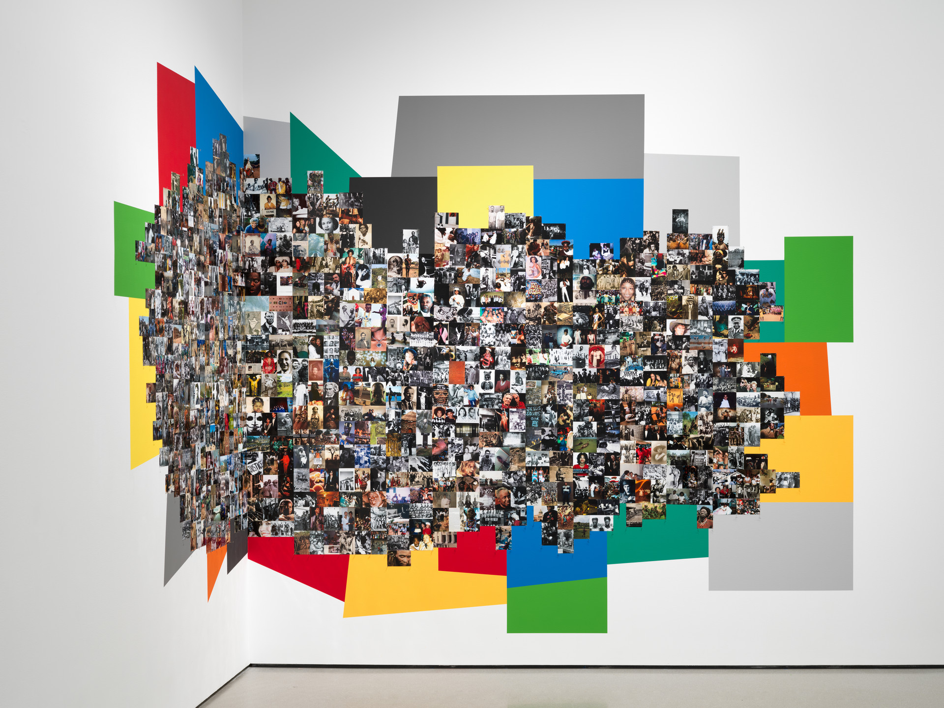 Deana Lawson. Assemblage. 2021