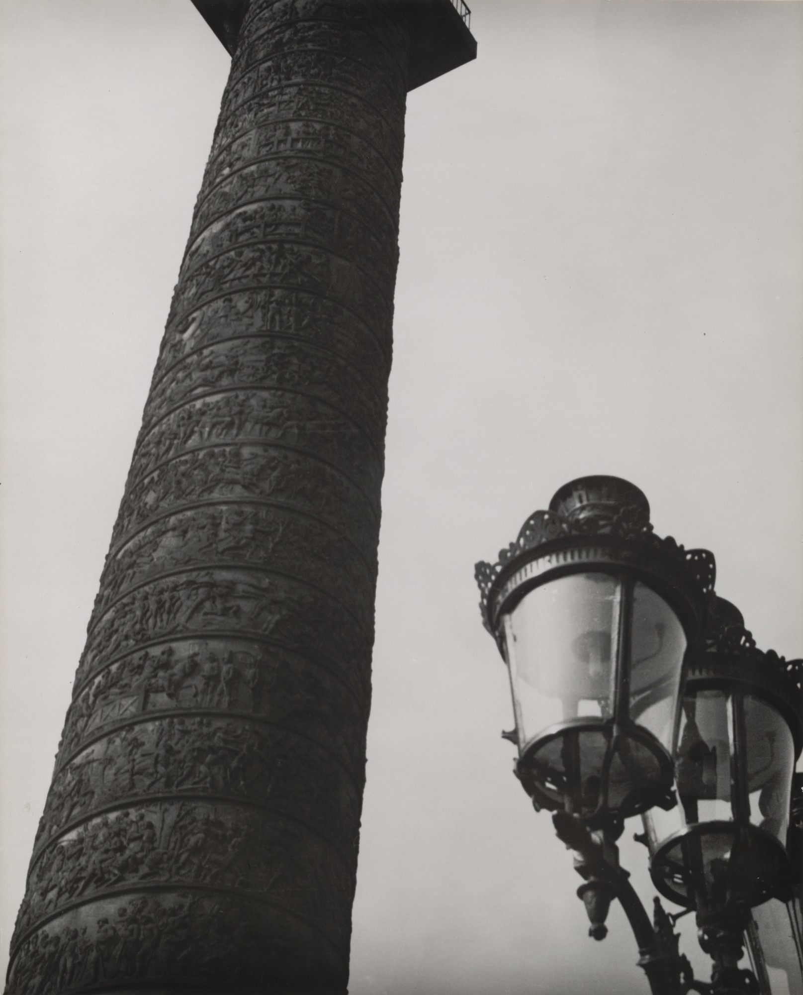 Man Ray (Emmanuel Radnitzky). Place Vendôme