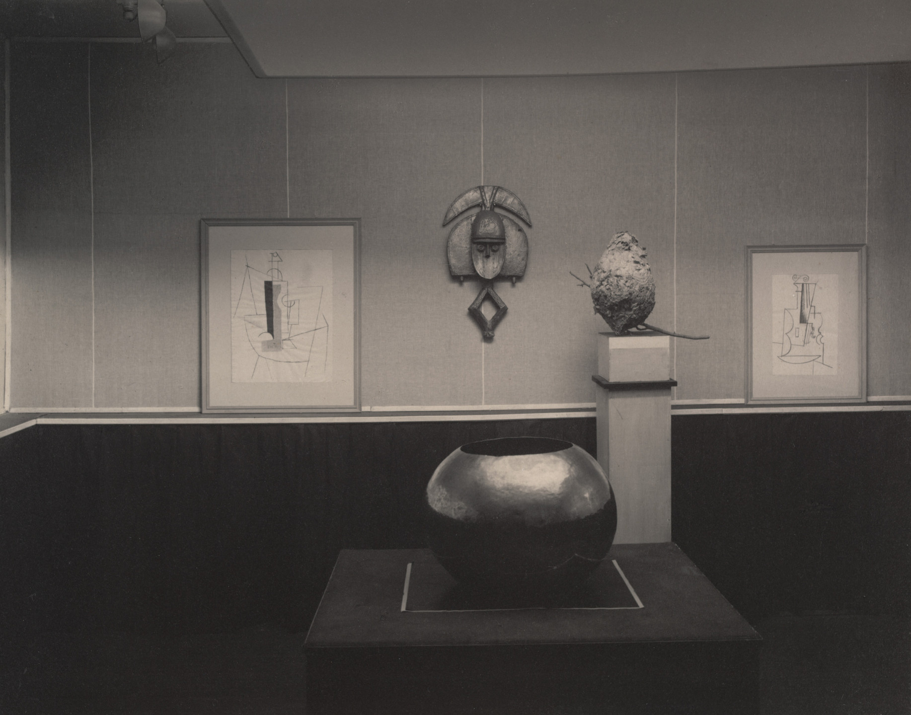 Alfred Stieglitz. Picasso-Braque Exhibition at 