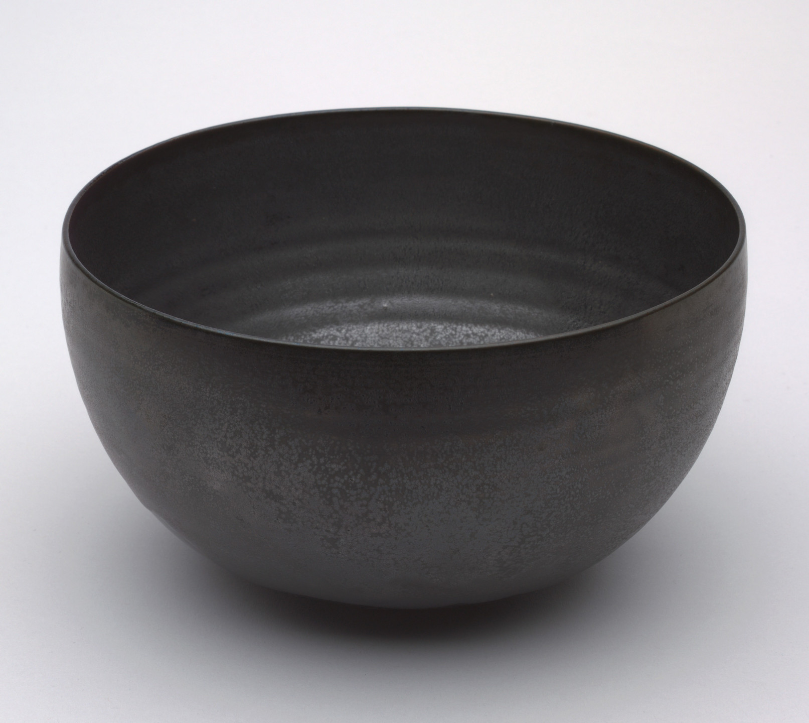 Gertrud Natzler, Otto Natzler. Bowl (no. 7434). 1946