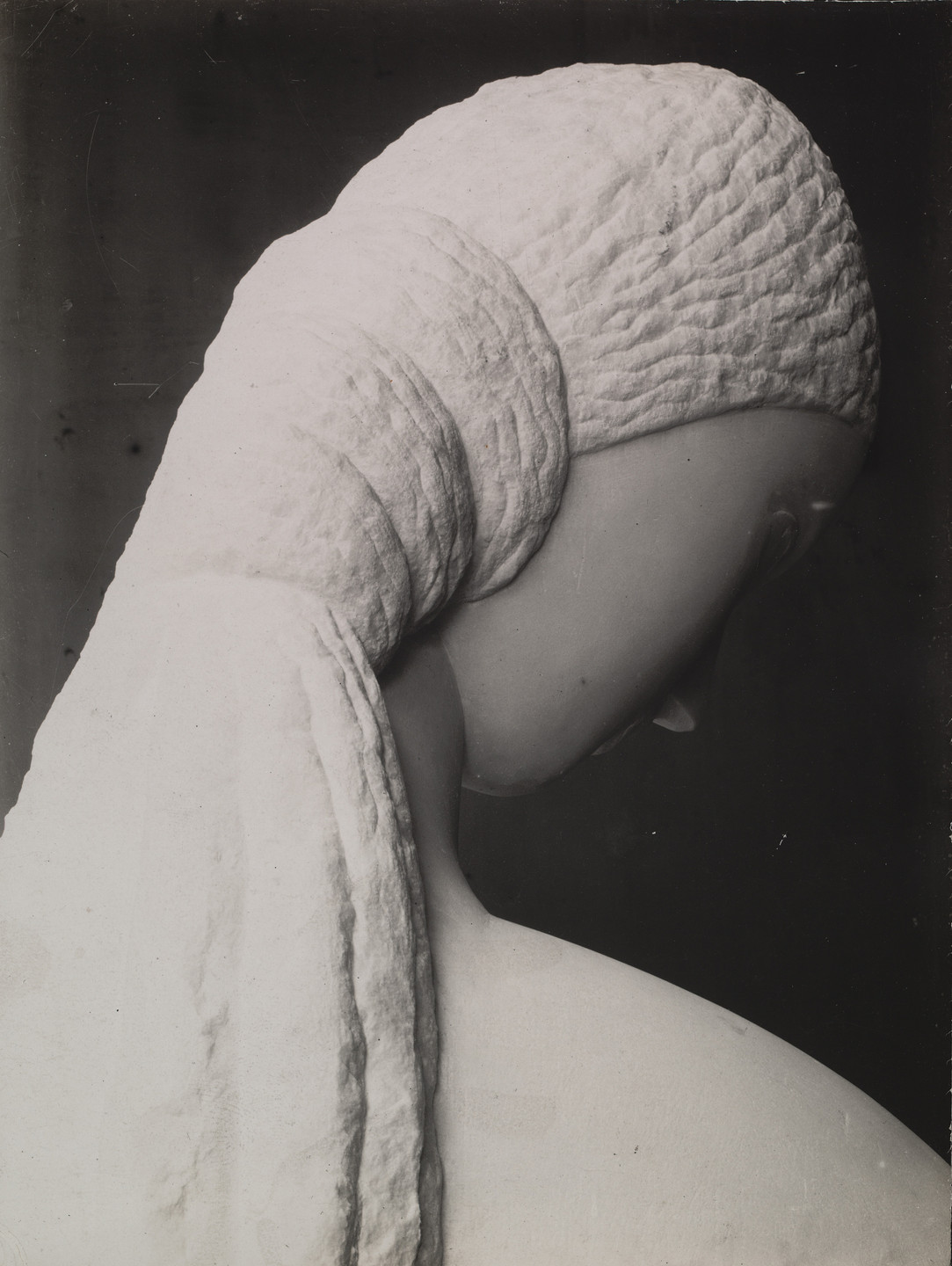 Constantin Brâncuși. Untitled (Head of a Young Woman). 1910