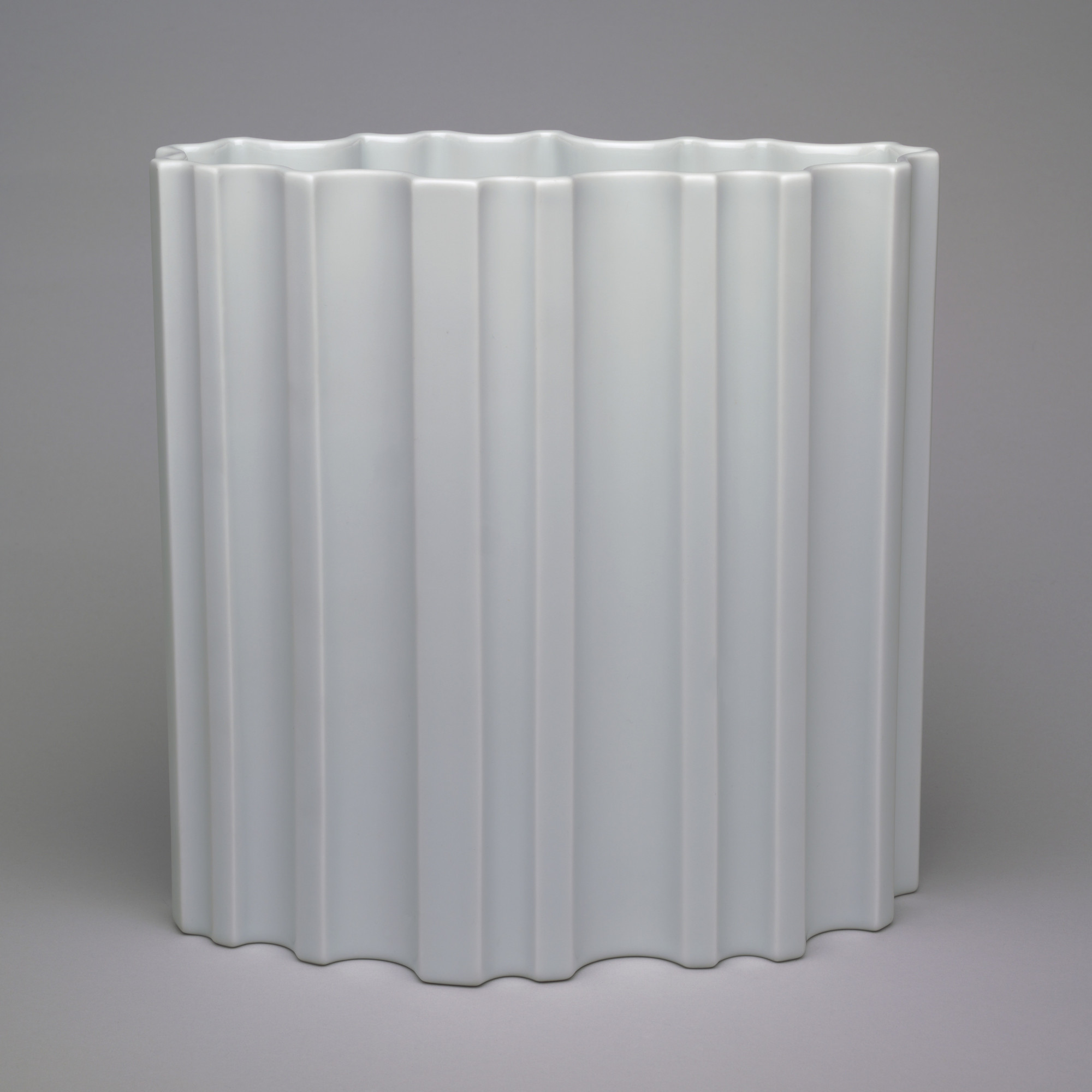 Tapio Wirkkala. Vase (model 2789/24/1517)