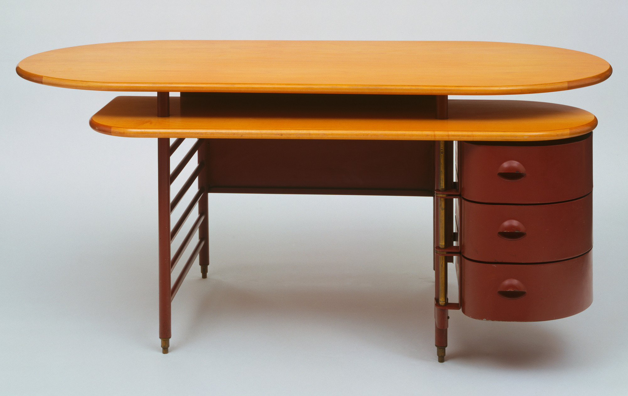 New Steelcase Furniture Inspired by Frank Lloyd Wright's Iconic Designs -  Yanko Design, image size:2000x1262