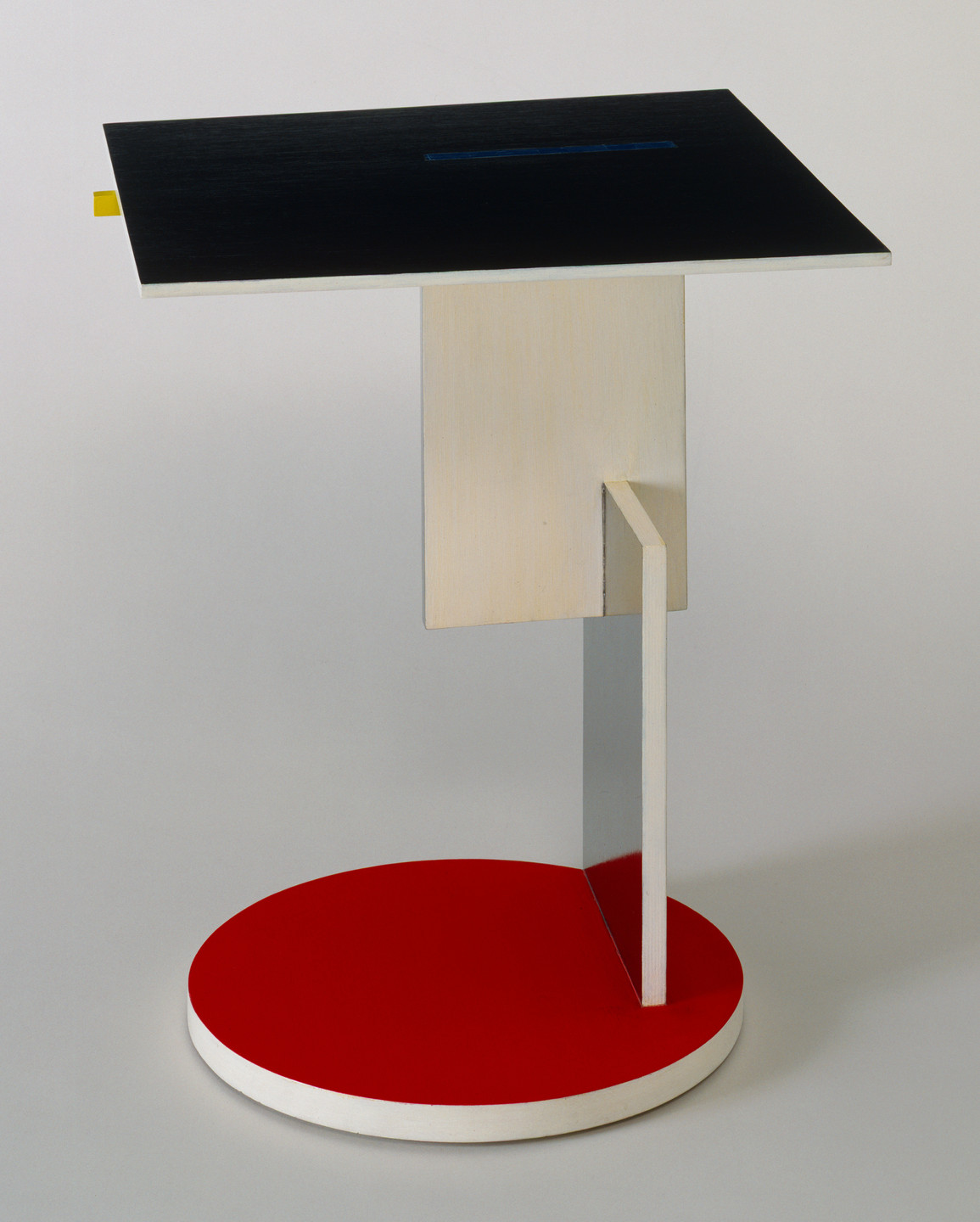 Gerrit Rietveld. Side Table. 1923