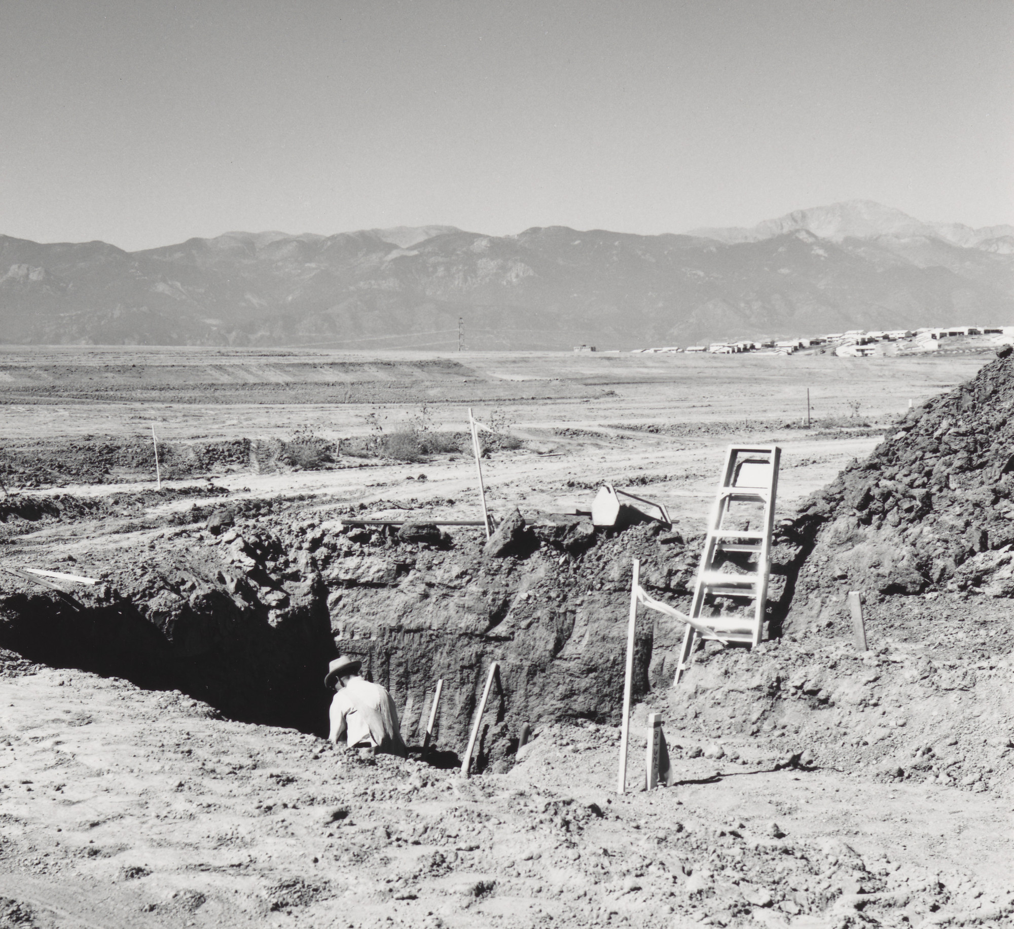 Robert Adams. Basement for a Tract House, Colorado Springs