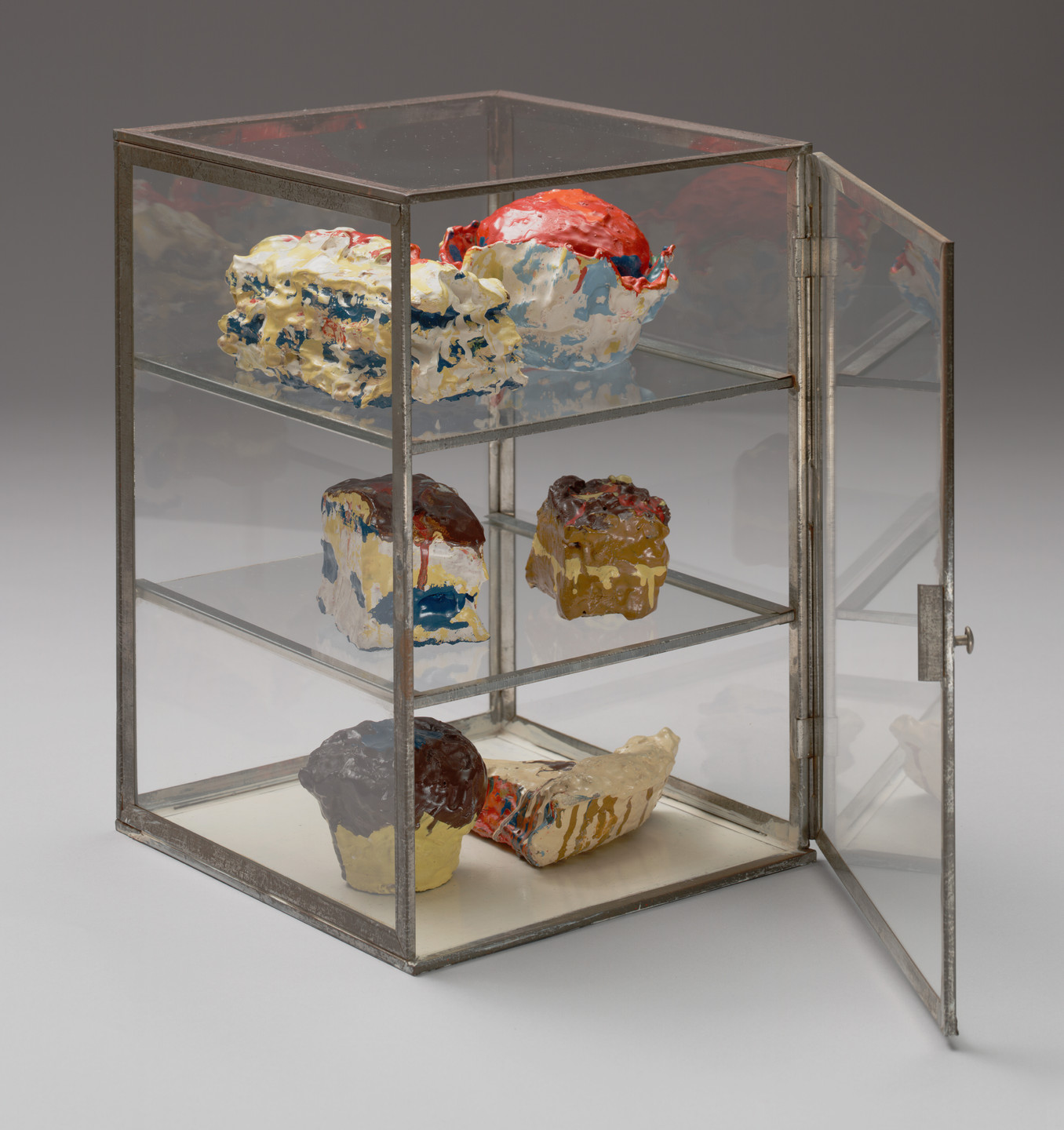 Claes Oldenburg. Pastry Case. 1961