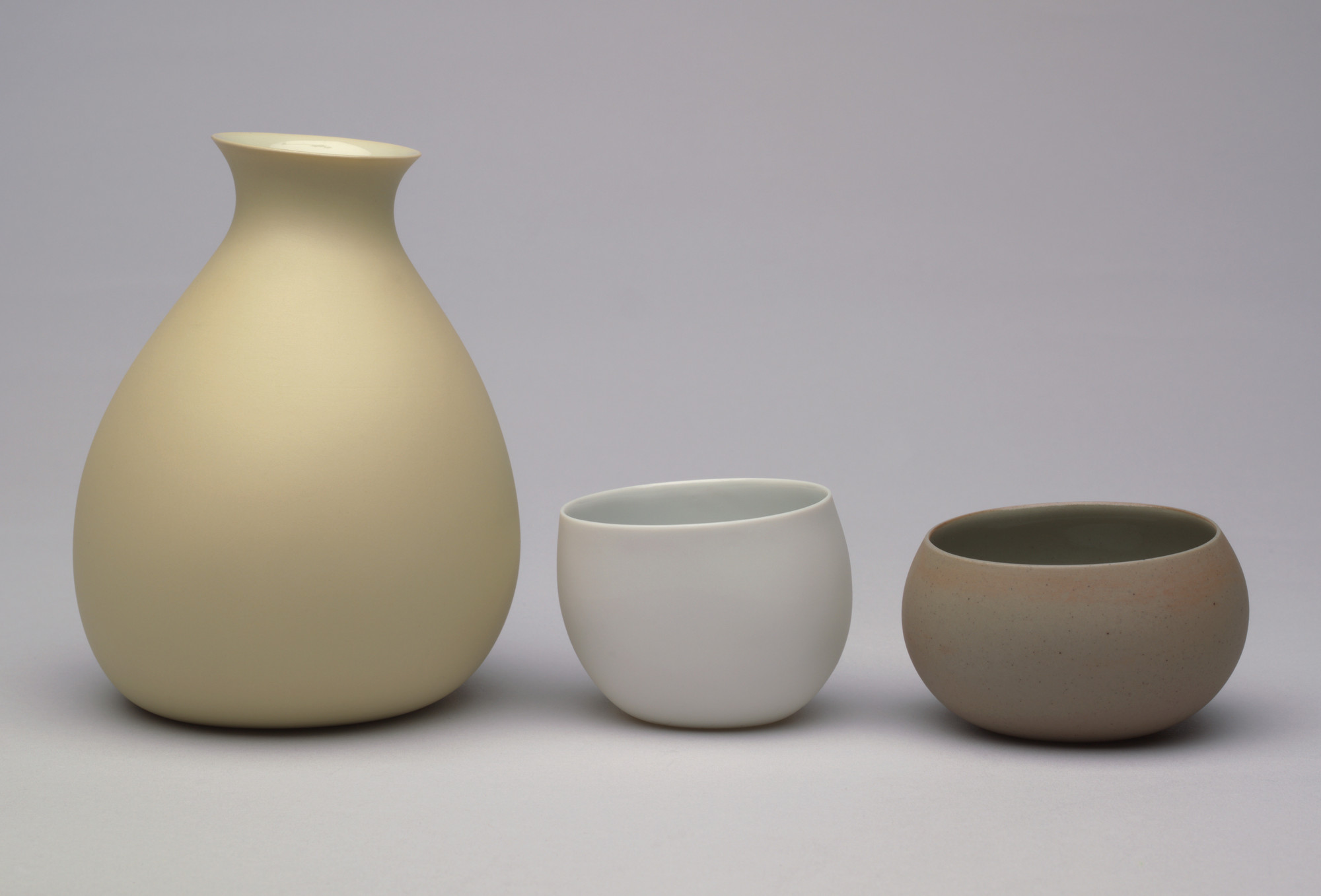 Makoto Komatsu. Sake Pitcher and Cups