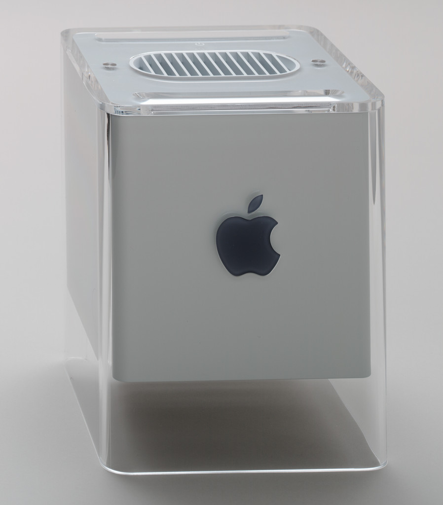 G4 Cube Computer