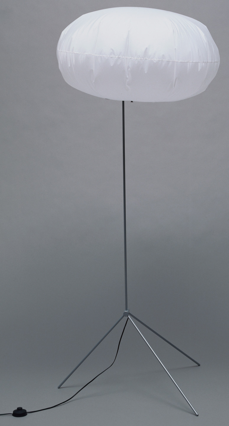 Vesa Hinkola, Markus Nevalainen, Rane Vaskivuori. Globlow Lamp. 1996