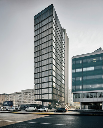 Valentin Jeck, Milan Mihelič. S2 Office Tower, Ljubljana, Slovenia (Exterior view, 2016). 2016