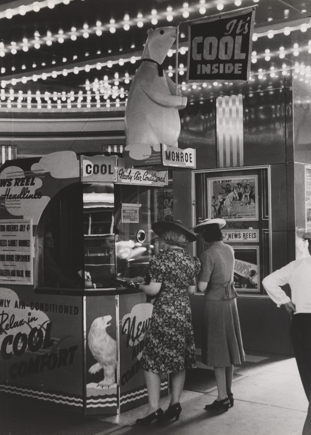 John Vachon. Movie Theater, Chicago, Illinois. 1940