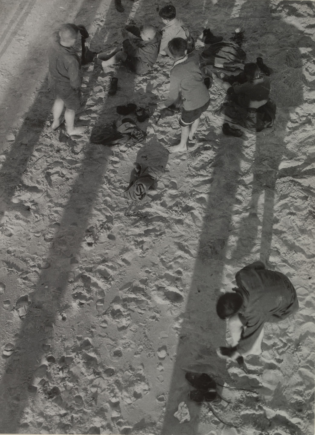 László Moholy-Nagy. Play. c. 1929