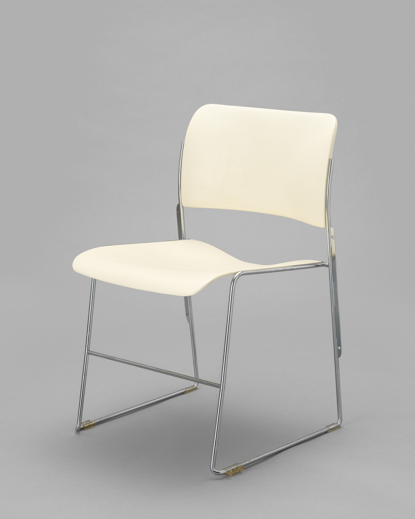 40/4 Stacking Chair