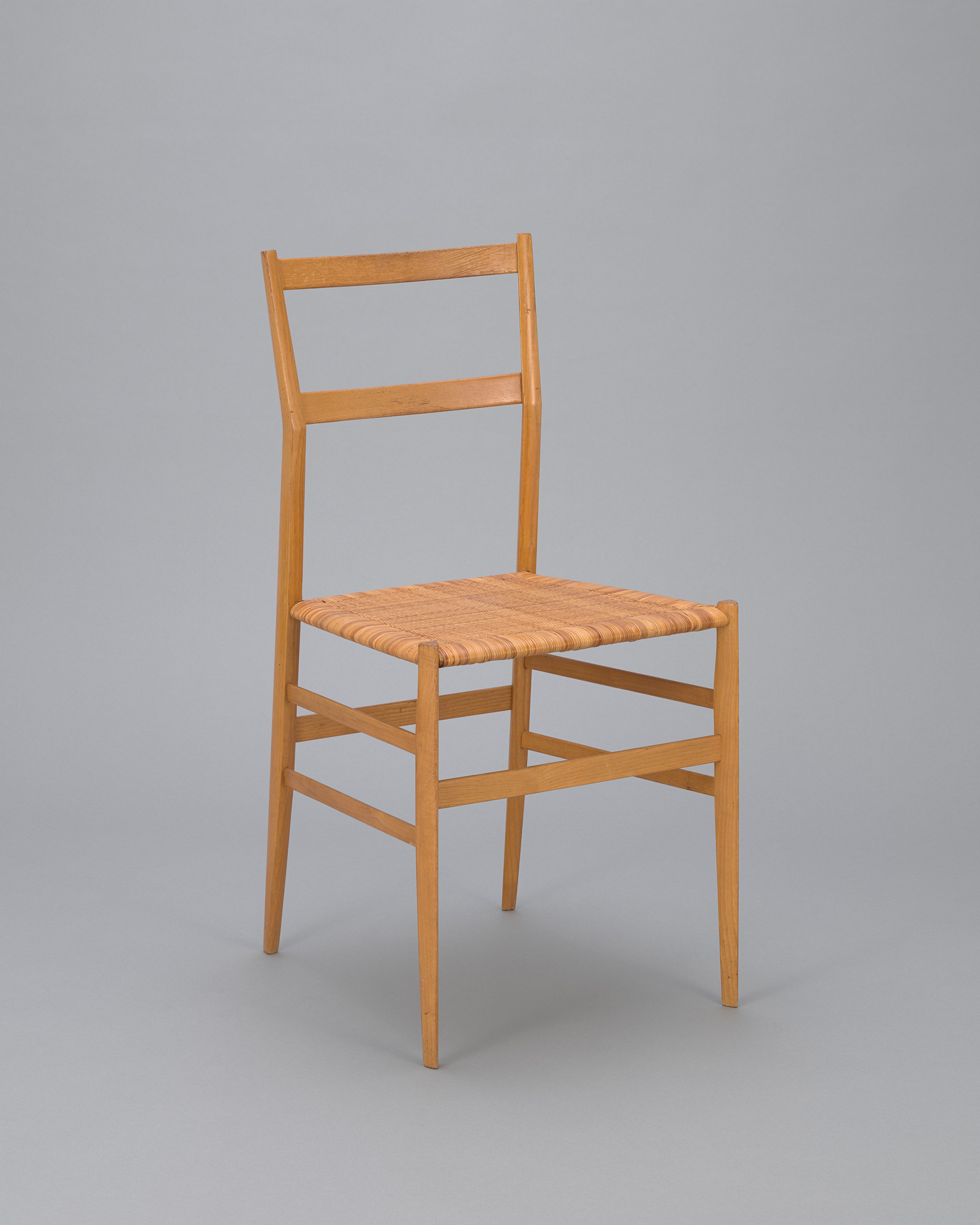 Gio Ponti. Superleggera Chair (model 699)