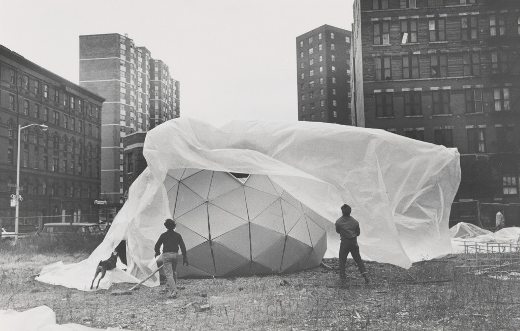 Photograph from the book CHARAS: The Improbable Dome Builders (1973)