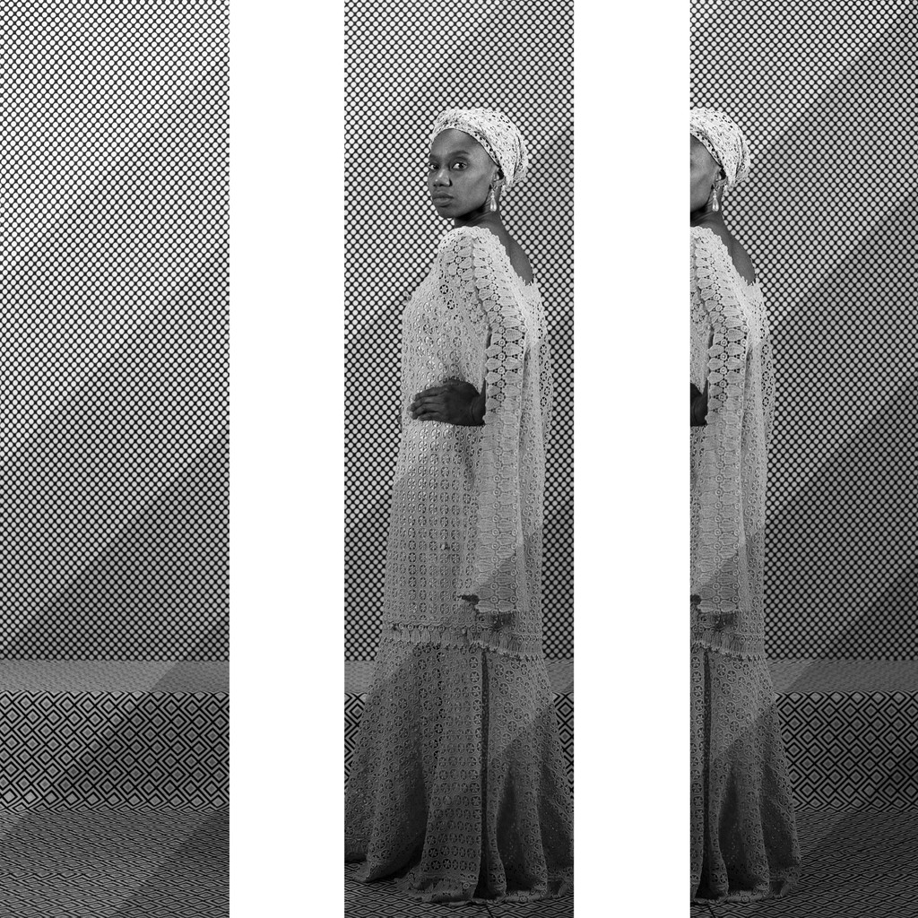 Sposa togolese disintegrata (Disintegrated Togolese Wife)