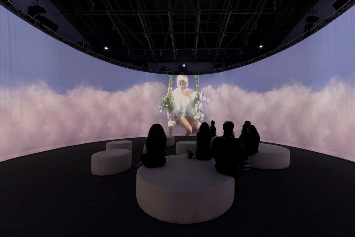 Carrie Mae Weems. Cyclorama - The Shape of Things, A Video in 7 Parts