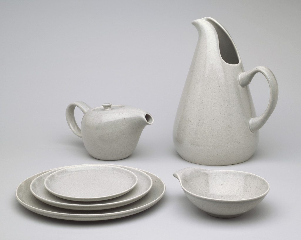 "American Modern" Dinnerware