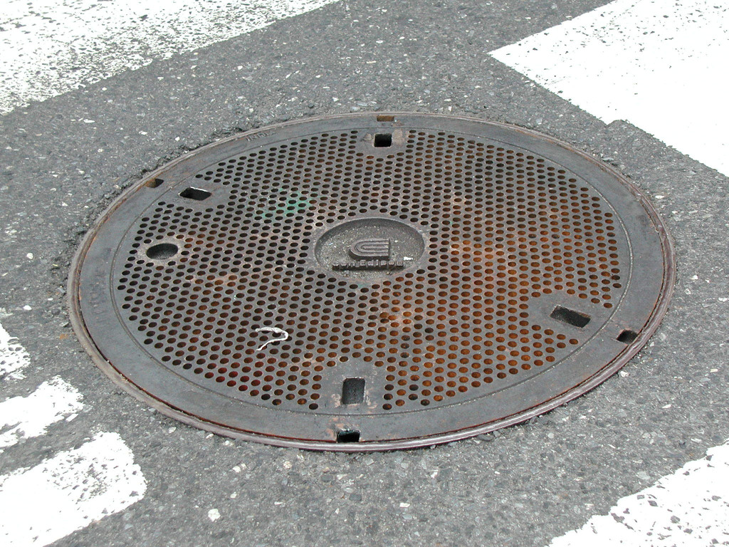 Con Edison Cast Iron Covers, Type Q-8-V1, for Electric Manholes