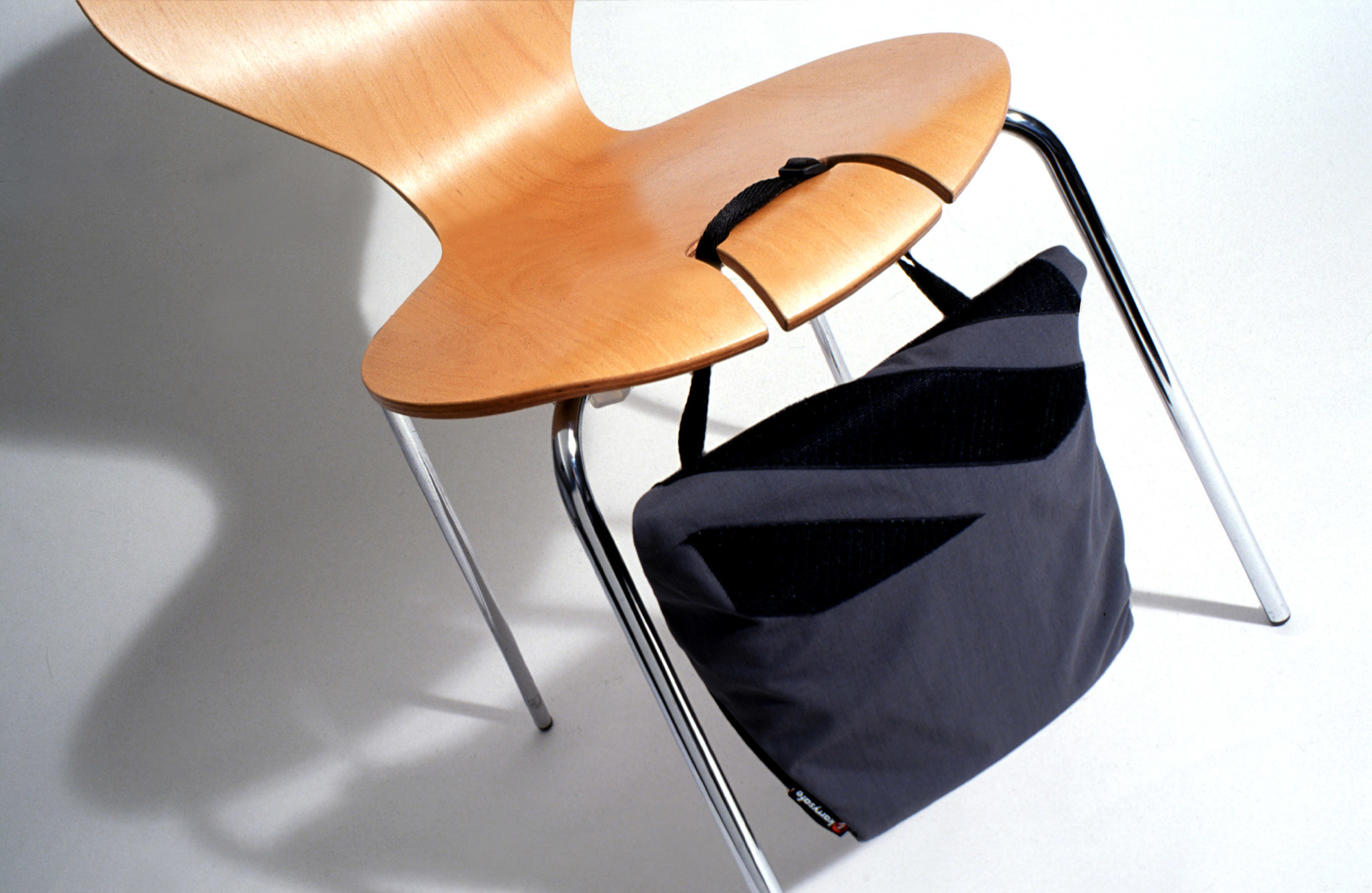 Jackie Piper, Marcus Willcocks, Lorraine Gamman, Design Against Crime Research Initiative, Central Saint Martins College of Art and Design. Stop Thief! Ply Chair, from the Smart Antitheft Furniture Range (Prototype). 2000