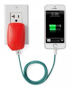 Designed to reduce energy waste and increase the longevity of devices, the Powerslayer Phone Charger Kit automatically stops charging once it detects that your device is completely powered up. Backed by 597 project supporters on Kickstarter