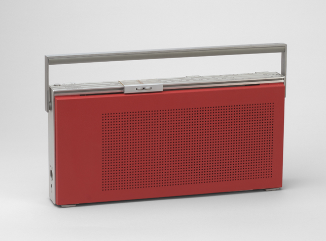 Jakob Jensen. Beolit 400 Portable Radio. 1971. Leather, plastic, metal, 8 2/3 x 14 3/16 x 2 3/8″ (22 x 36 x 6 cm). Mfr.: Bang & Olufsen, Struer, Denmark. The Museum of Modern Art, New York