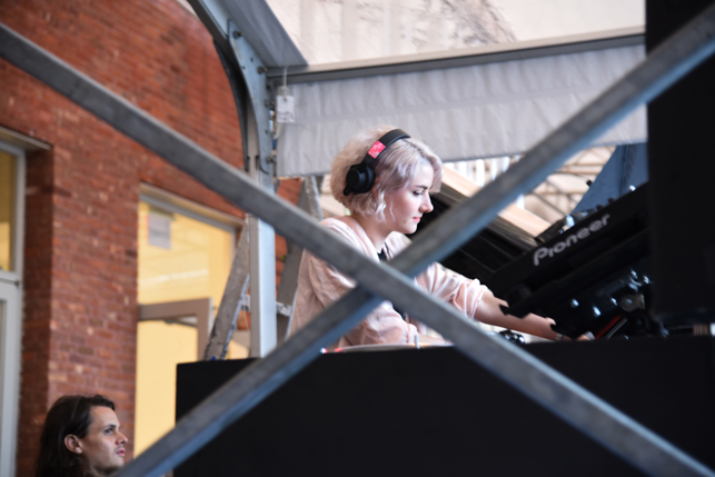 Eclair Fifi, MoMA PS1 Warm Up, Saturday, June 27, 2015. Photo: Gillian Steiner