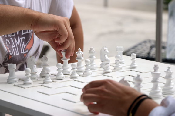 MoMA_Yoko_Chess_Post_001
